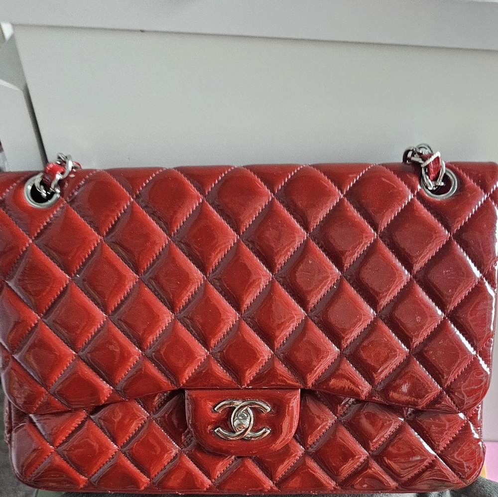 Chanel jumbo Classic Double Flap